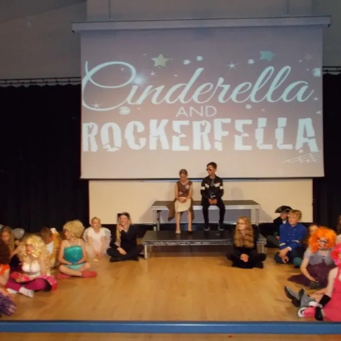 year 6 show