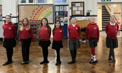 Pupils Irish Dancing at Western (3)